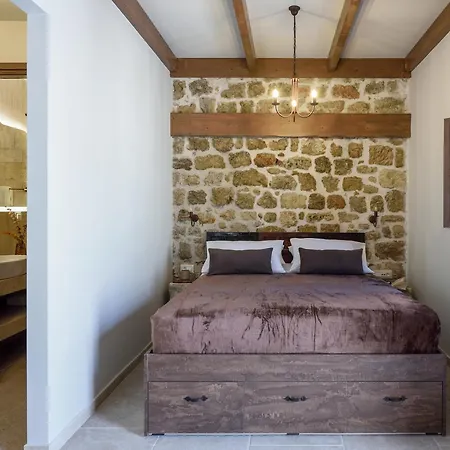 Spanish Knights Aparthotel