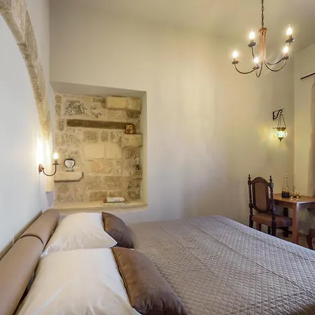 Spanish Knights Aparthotel