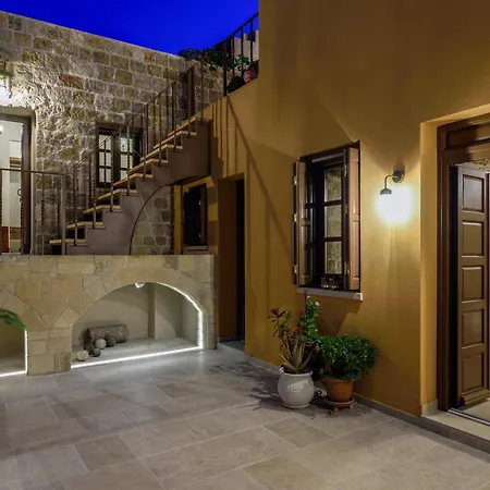 아파트호텔 Spanish Knights 4*