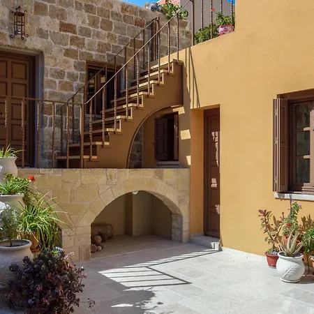 Apart Otel Spanish Knights 4*